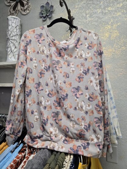 Light weight knit blouse