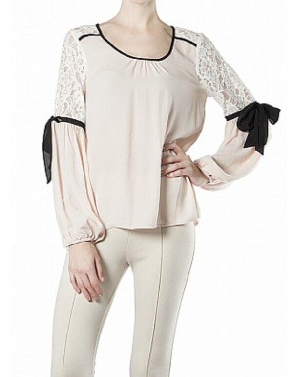 Flower lace blouse